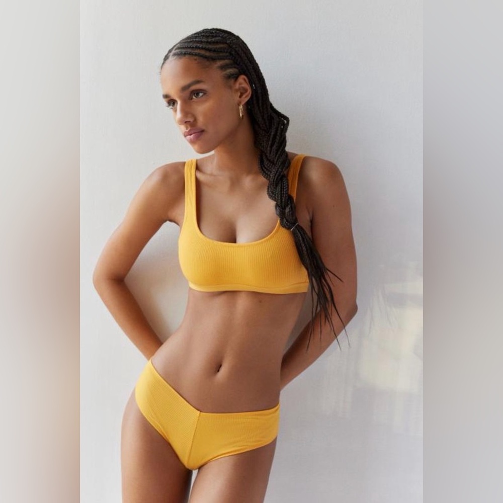 Urban Outfitters Yellow Scoop Neck Bralette S‎